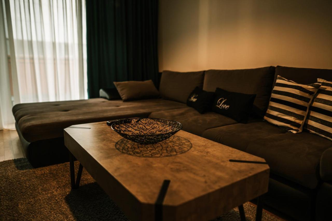 Downtown Premium Apartments Brasov Ngoại thất bức ảnh
