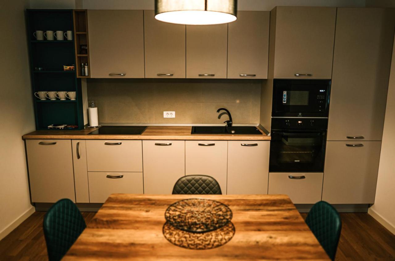 Downtown Premium Apartments Brasov Ngoại thất bức ảnh