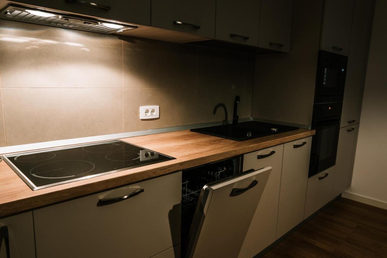 Downtown Premium Apartments Brasov Ngoại thất bức ảnh
