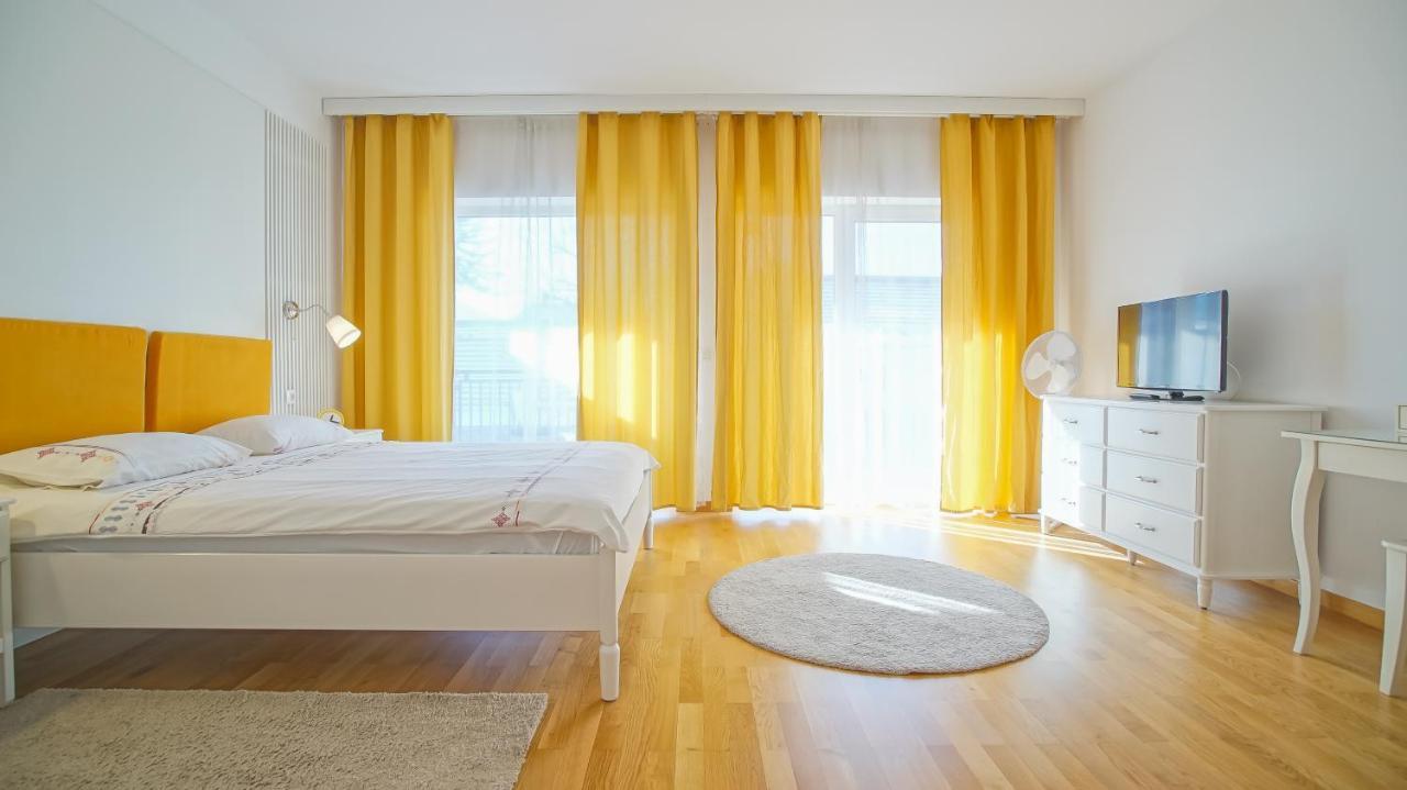 Downtown Premium Apartments Brasov Ngoại thất bức ảnh