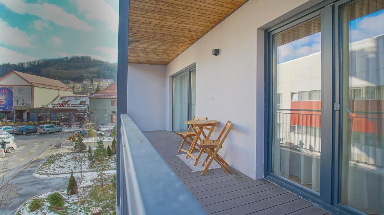 Downtown Premium Apartments Brasov Ngoại thất bức ảnh