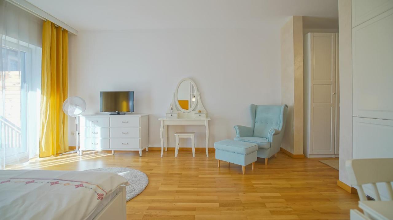 Downtown Premium Apartments Brasov Ngoại thất bức ảnh