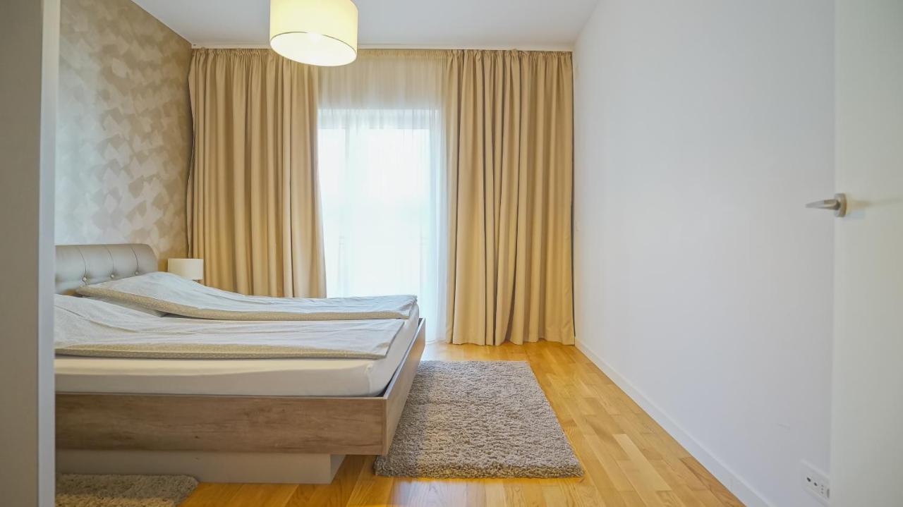 Downtown Premium Apartments Brasov Ngoại thất bức ảnh